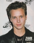 Filename=1990s_-_TigerBeat_28229.jpg
Filesize=236KiB
Dimensions=907x1280
Date added=Sep 10, 2025 1990s_-_TigerBeat_28229.jpg