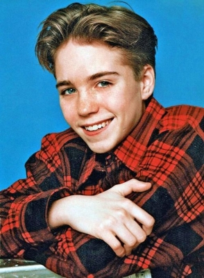 1990a_28829.jpg