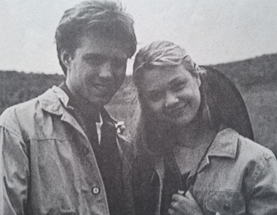 1996-07-TeenMachine-JonathanBrandis_281129.jpg