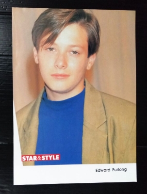 1990s_-_Star_and_Style_28229.jpg