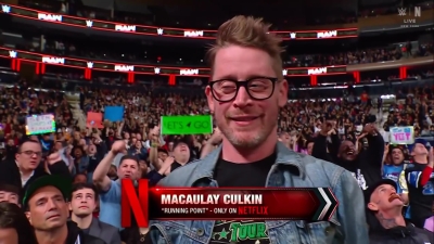 2025-03-10_-_WWE_RAW_LIVE_mp40004.jpg