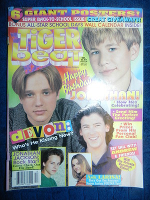 1996-12_-_TigerBeat_28129.jpg